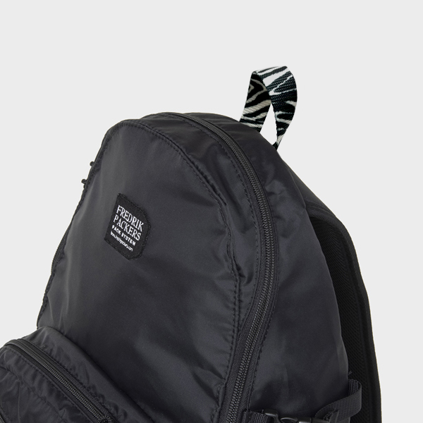 マザーズリュック 210D DAY PACK TIPI | FREDRIK PACKERS オンラインストア