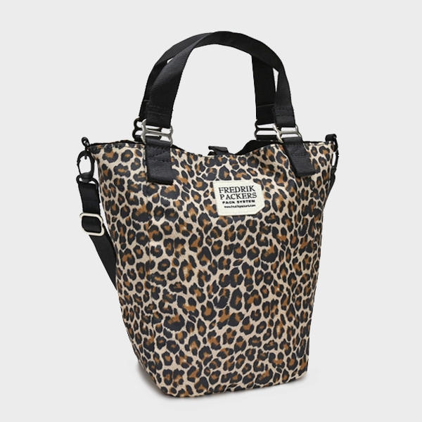 MISSION TOTE (XS) LEOPARD トートバッグ 【公式】 FREDRIK PACKERS 