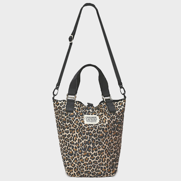 MISSION TOTE (XS) LEOPARD トートバッグ 【公式】 FREDRIK PACKERS 